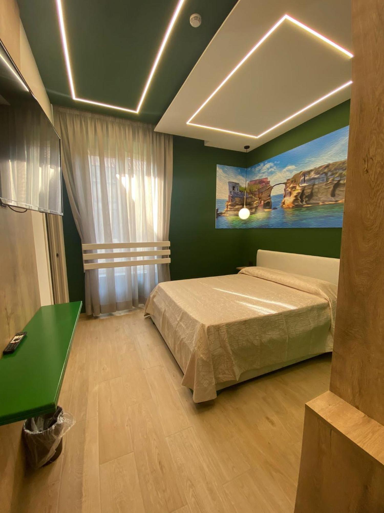 Relais Piazza Del Plebiscito B&B Неаполь Экстерьер фото